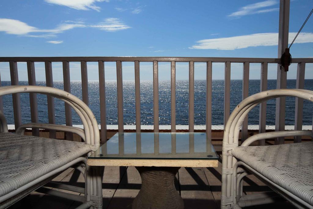 Villa Agung Beach Inn Lovina  Exterior photo