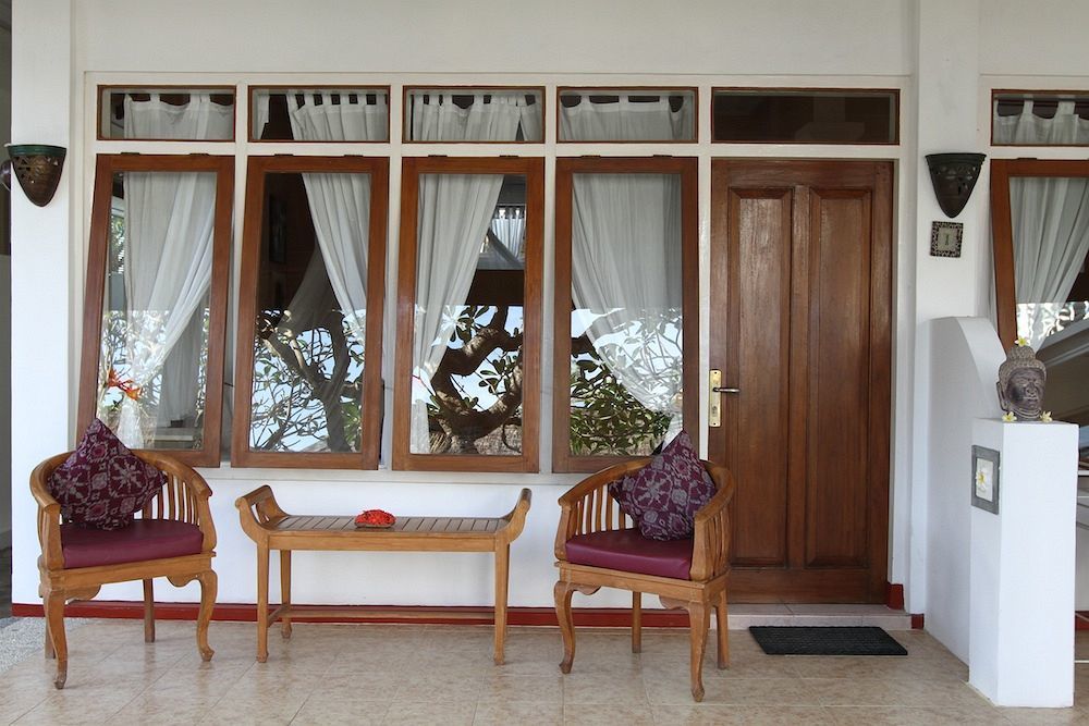 Villa Agung Beach Inn Lovina  Exterior photo