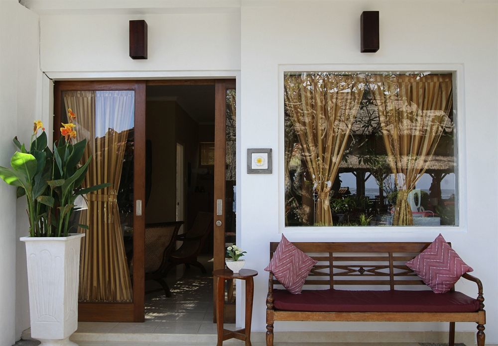 Villa Agung Beach Inn Lovina  Exterior photo